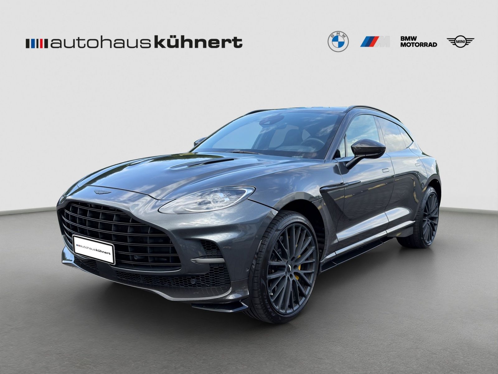 Aston Martin DBX 707 Carbon Sitzbelüftung 360° 2023