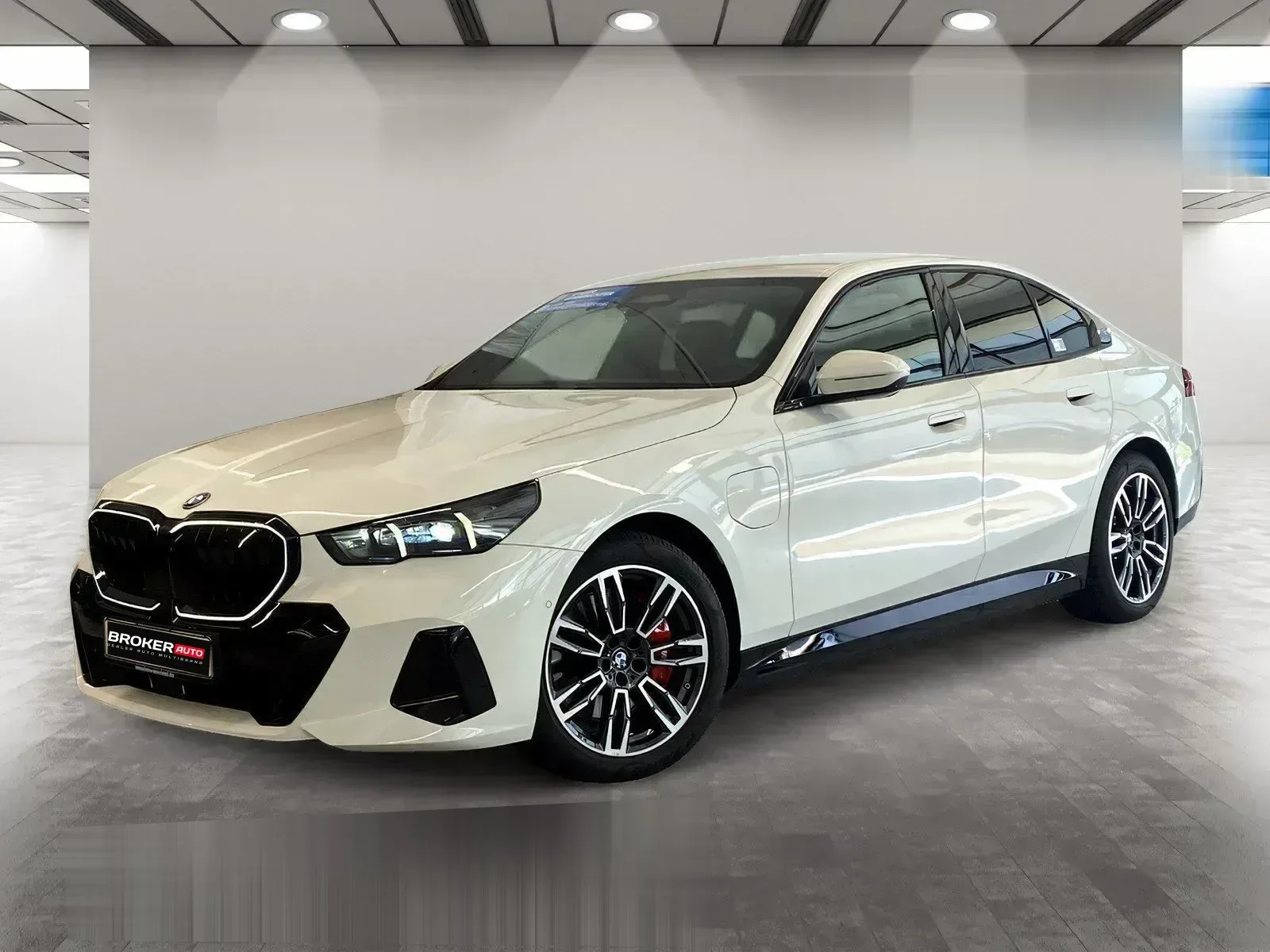 BMW 550 e xDrive Limousine M Sport AHK Kamera LED 2025