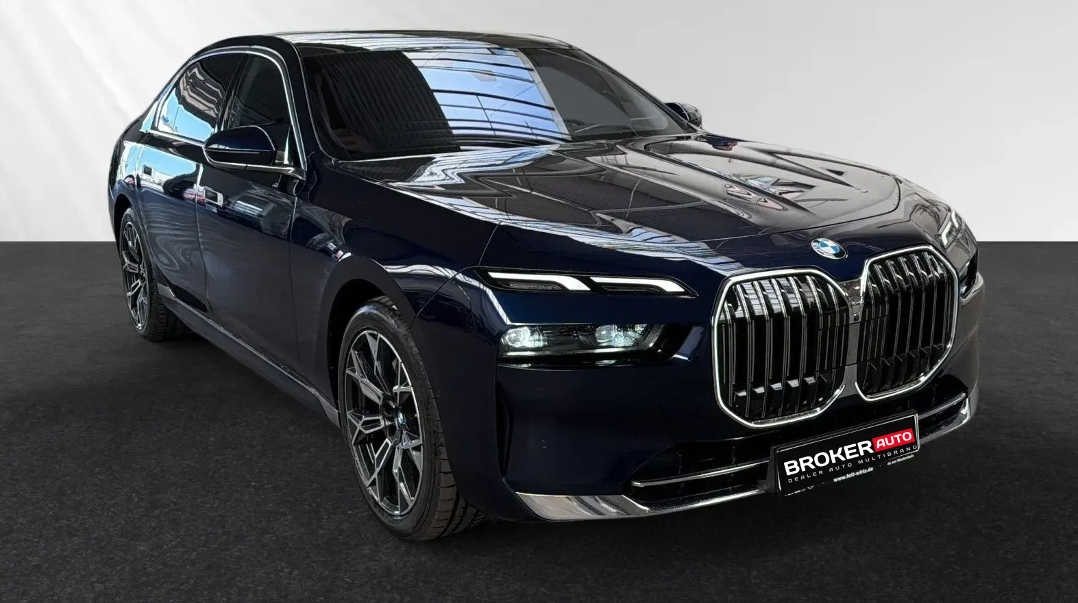 BMW 740 d xDrive TV-Fond-Entertainment|Autobahnass. 2024