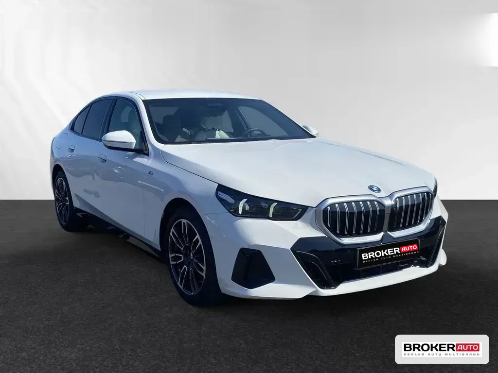 BMW 550 550e 2025