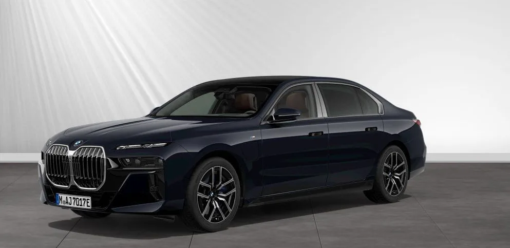 BMW 750 e xDrive TV-Fond-Entertainment|UPE: 187.440,- 2025