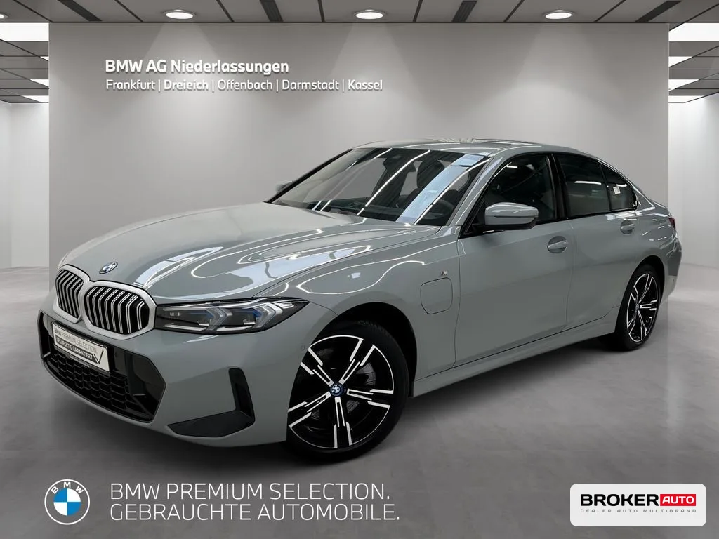 BMW 330 330e 2024