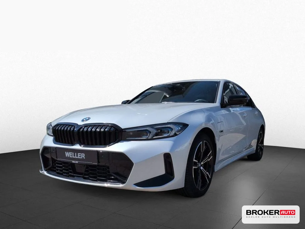 BMW 330 330e 2024